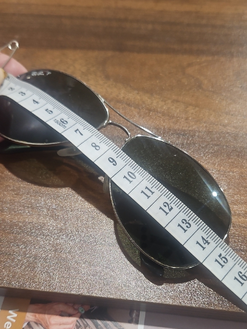 Ray-Ban Polarized Aviator Sunglasses in Black and Silver Gradient - Picture 2 of 2